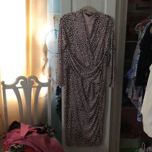 From office to dinner dress. Flattering soft wrap style